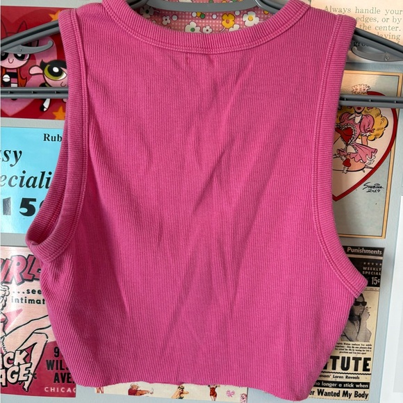 Y2K Bedazzled XOXO Pink Sleeveless Cropped Tank Top - Picture 9 of 9